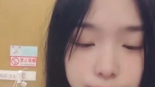 极品！18岁少女开发69说好爽