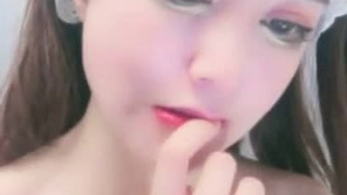 主题宾馆私拍奶子饱满花心粉嫩摄影师咸猪手掰穴揩油