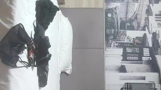 超頂綠帽調教淫妻91大神▌多享受▌騷妻3P多人運動 抽簽淫亂游戲 單男被輪流榨汁累癱7V