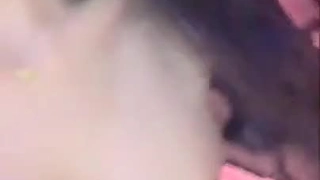 单位女同事老公出差约我上她家玩制服诱惑