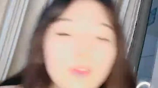 啊啊啊不要不要，高潮了，我操到她喷水了，床都湿了，啊啊啊用力用力好舒服射进来，又内射。对话有意思