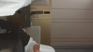年轻漂亮的继5贵在真实，老婆的大屁股欲罢不能哦