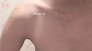 令人发指穿著律師制服，絲襪高跟鞋淫蕩的挑逗男人，最後被男人內射1